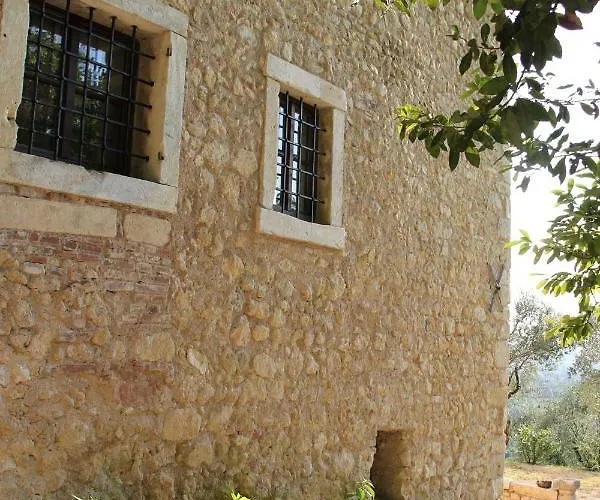 Relais Ambrosetti בית חווה *